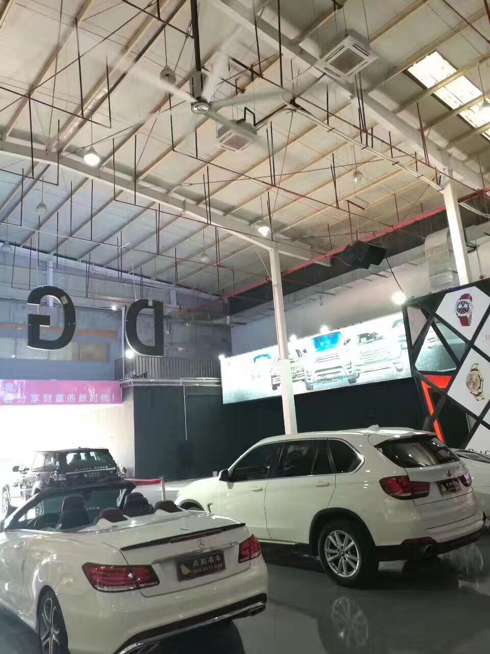 为什么大型高大厂房更适合安装超大型工业风扇这一通风降温设备？