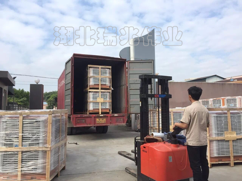 新鲜出炉，从东莞厂家运输过来的产品到货啦！