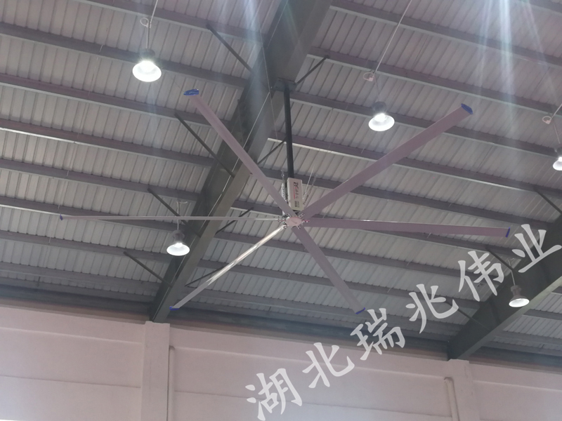 解决大型厂房通风降温就选大型工业风扇