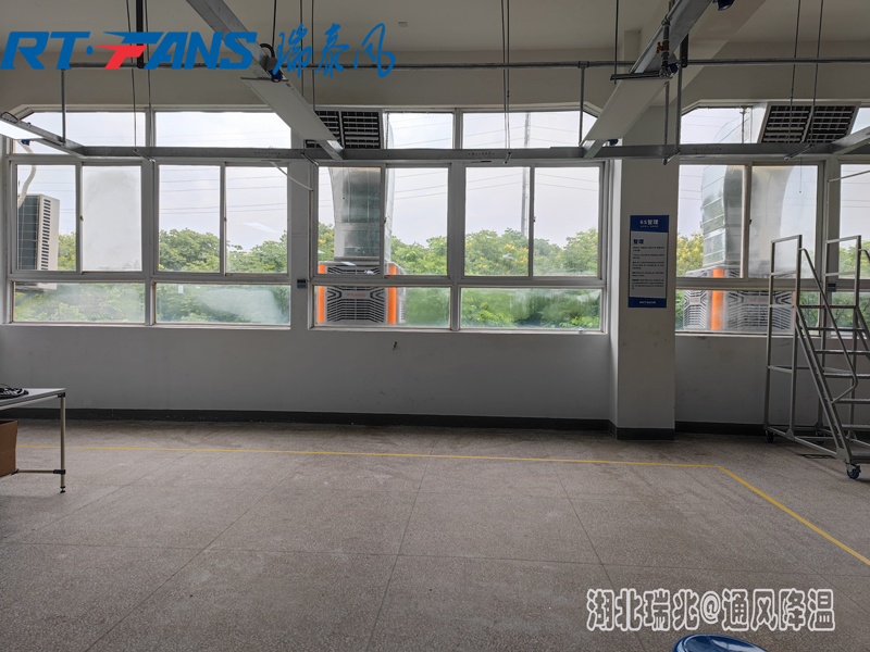 什么是水冷空调？厂房如何正确的选择夏季降温设备！