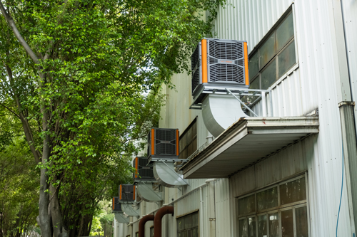 告别高温闷热天气，车间降温该如何做