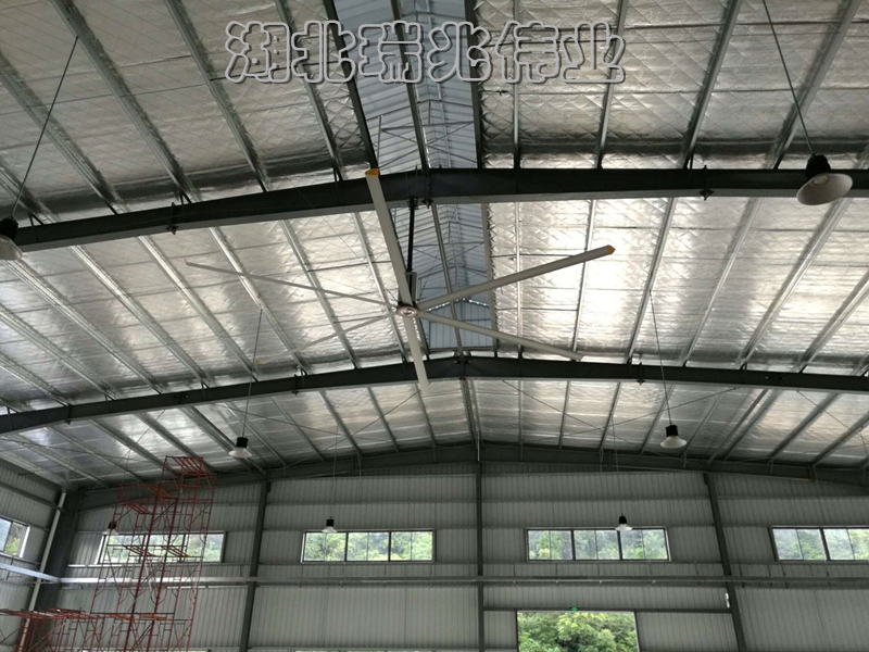 钢结构厂房通风降温方案,厂房车间通风降温方案,大型工业风扇,物流仓储大风扇,工业大风扇,工业大吊扇,工业节能风扇